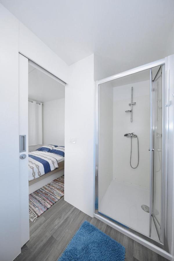 Mobile Home Safir Biograd Na Moru Zewnętrze zdjęcie