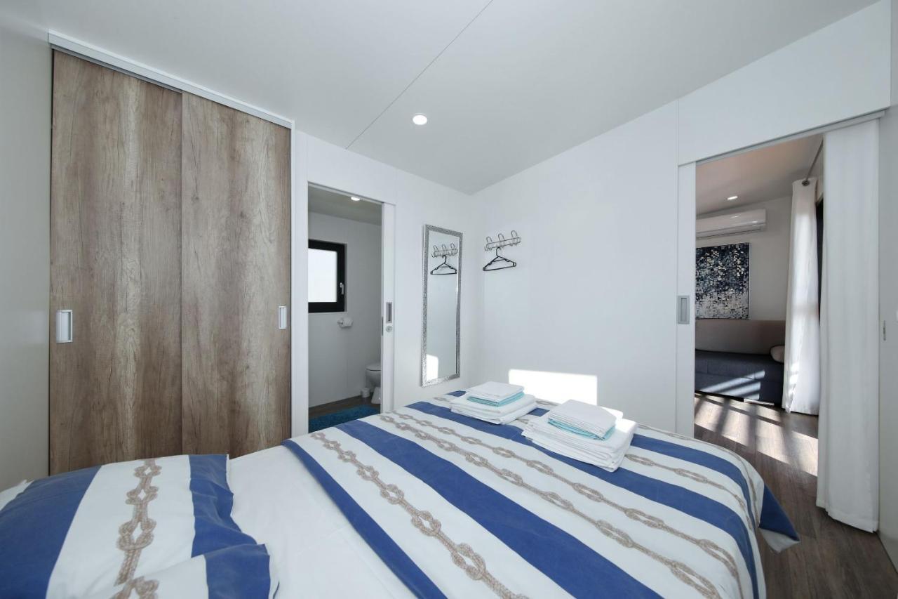 Mobile Home Safir Biograd Na Moru Zewnętrze zdjęcie